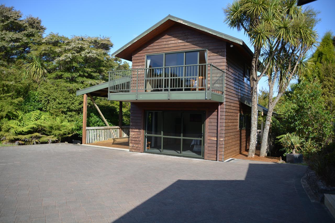 Treetops Cottage At The Castle Whitianga Extérieur photo